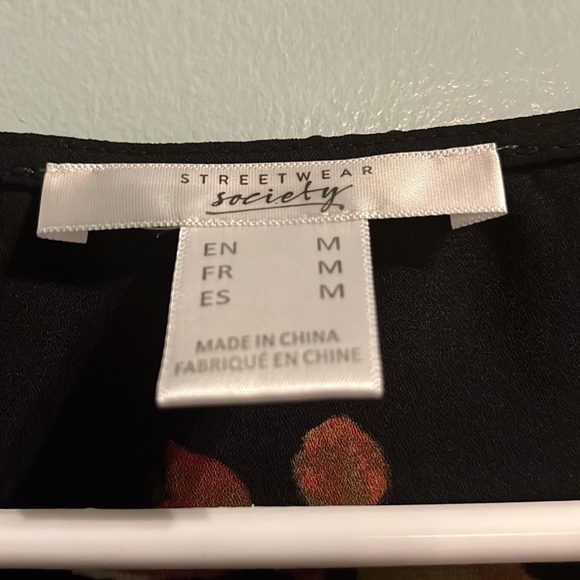 Streetwear society Floral Sheer blouse, flower print, women’s size medium black - Picture 2 of 4